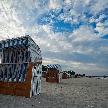 Διαμέρισμα Ferienwohnung Meerzeit Mit Direktem Meerblick In Scharbeutz *